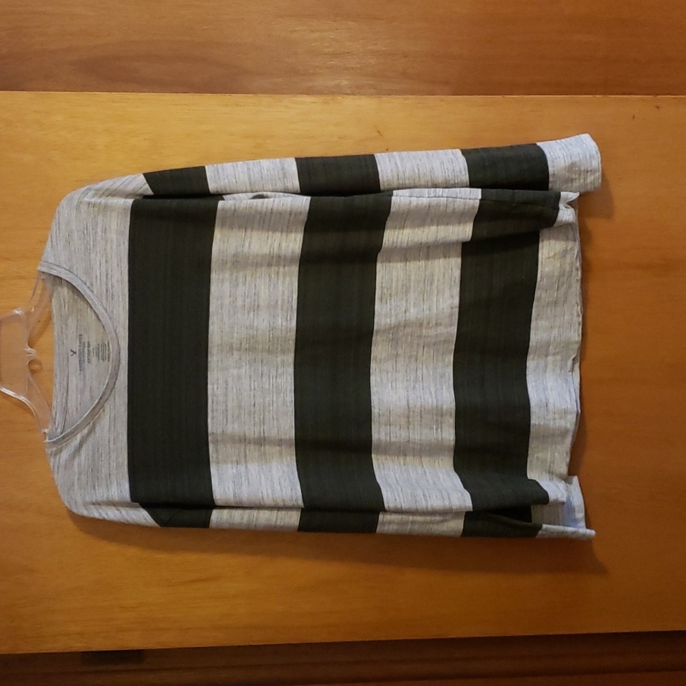American Eagle mens long sleeve shirt
